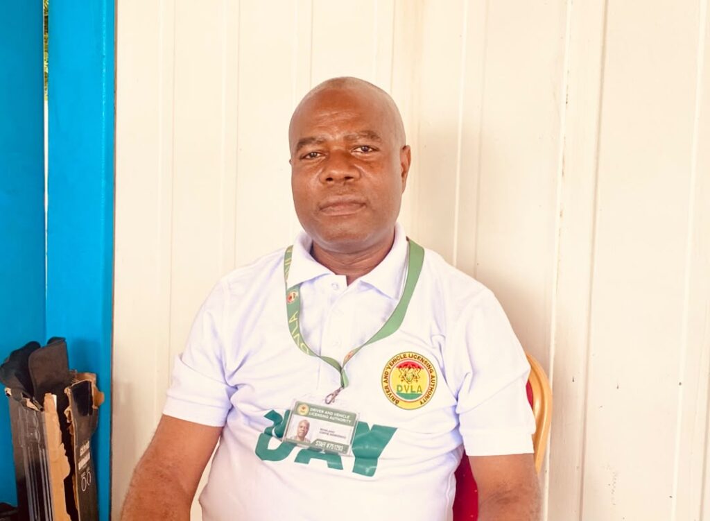 87d5de15-2523-47b2-86ab-cbcca9a91222-1024x751 DVLA Takes Mobile Licensing Services to Flood-Hit Anloga, Keta; Serves Over 60 Clients